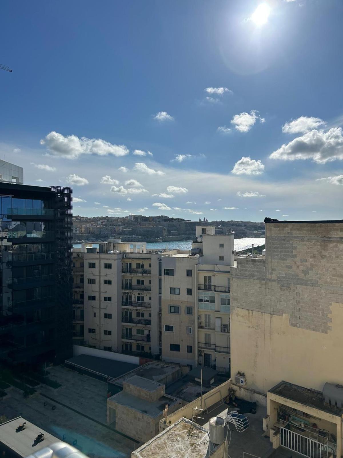 Exceptional 3-Bedroom Apartment, Sliema - Tigne Point! Eksteriør bilde