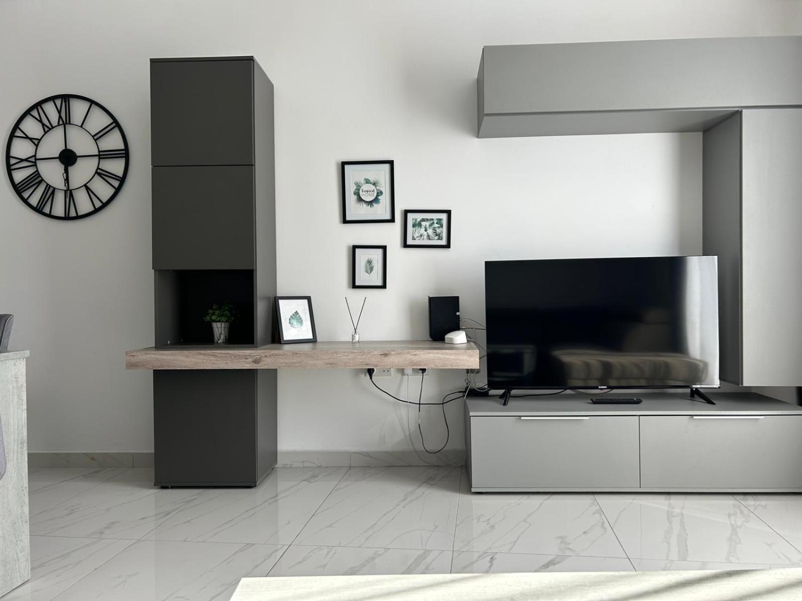 Exceptional 3-Bedroom Apartment, Sliema - Tigne Point! Eksteriør bilde