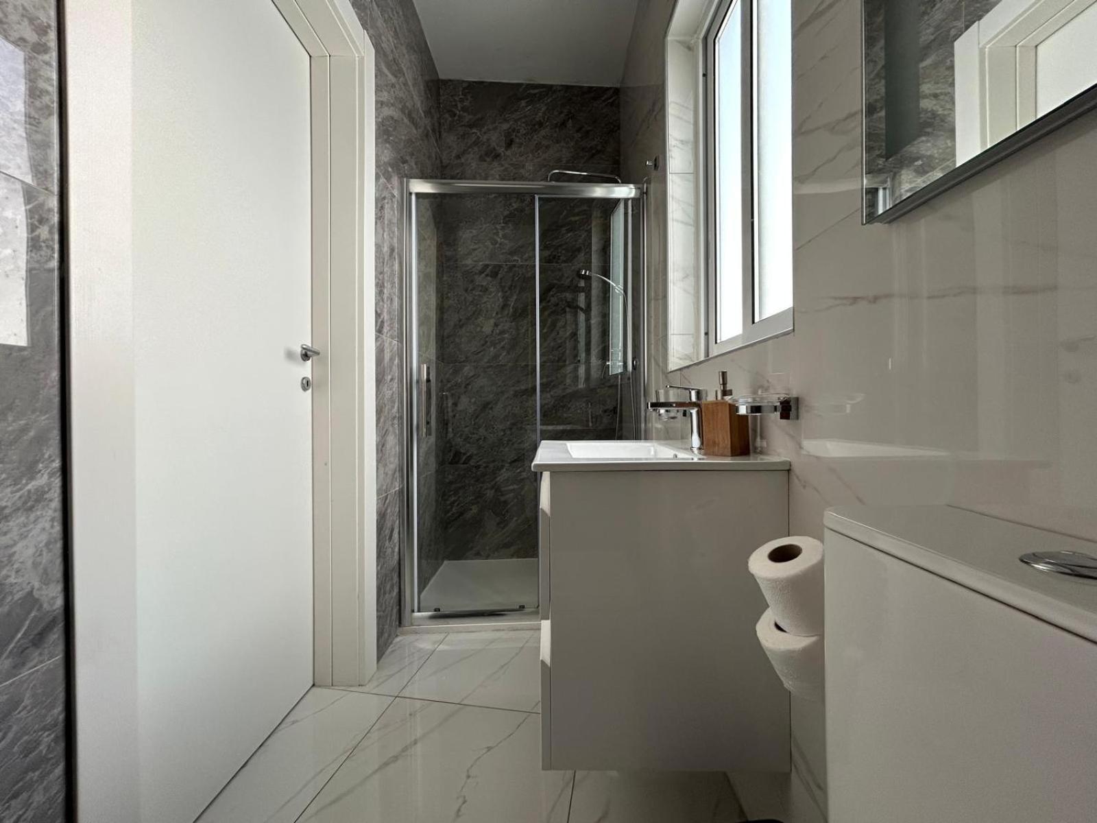 Exceptional 3-Bedroom Apartment, Sliema - Tigne Point! Eksteriør bilde